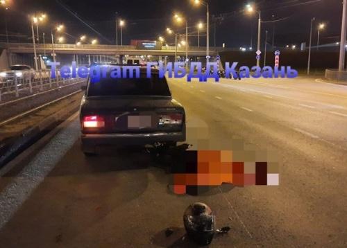 Мотоциклист погиб на Ямашева в Казани, врезавшись в авто1