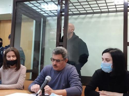 МВД просит продлить арест лидера Finiko, Доронина защищают три адвоката2