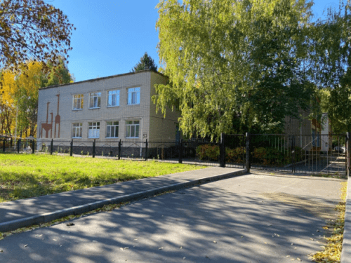 Полиция Казани не обнаружила мужчину с ружьем у детского сада №3264
