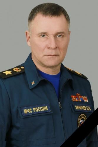 Путин присвоил главе МЧС Зиничеву звание Героя России посмертно1