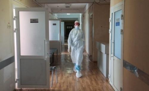 Азаров назвал ситуацию с коронавирусом в регионе критической1