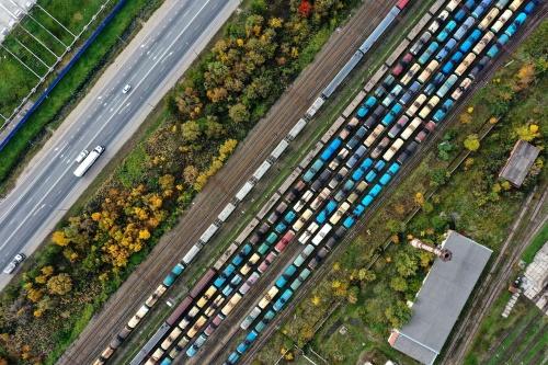 Железнодорожные вагоны-цистерны для перевозки нефти и топлива Краснодарского края в Краснодарском крае3