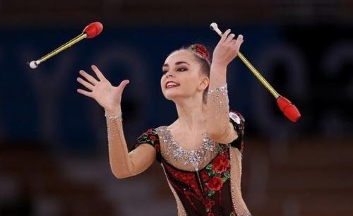 Дина Аверина стала 14-кратной чемпионкой мира по художественной гимнастике1