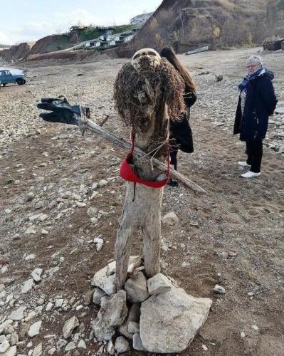 Из человеческих костей соорудили пугало на месте глэмпинга в Татарстане2