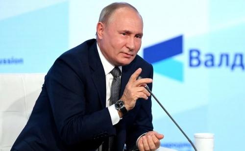 Путин высказался против обязательной вакцинации от COVID-191