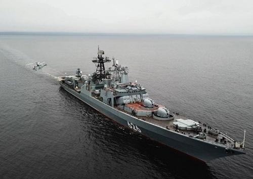 Российские моряки спасли панамское судно1