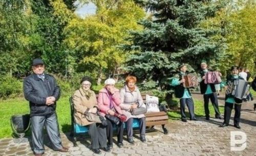 В Петербурге не исключили ужесточение антиковидных мер для пенсионеров1