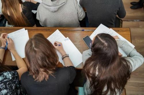 Восемь групп журфака КФУ перевели на дистанционное обучение1