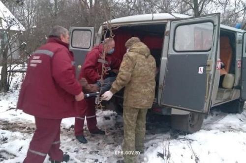 Белорусские пограничники помогли землякам погибшего на границе с Литвой беженца1