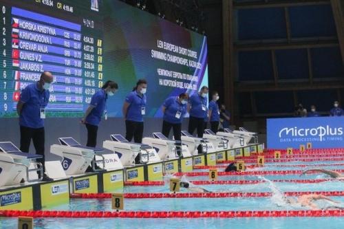 Кирпичникова взяла золото на 800-метровке вольным стилем на ЧЕ1