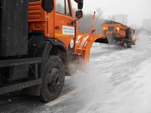 На уборку снега в Казани вышли ﻿476 рабочих и 177 единиц спецтехники1