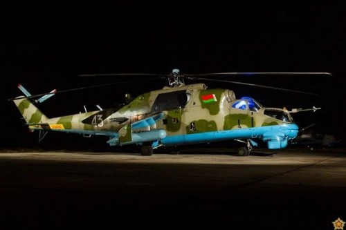 Войска противника, поле боя. Минобороны Беларуси показало вертолет Ми-24К2