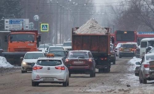В Казани на уборку улиц вышли 288 единиц спецтехники1