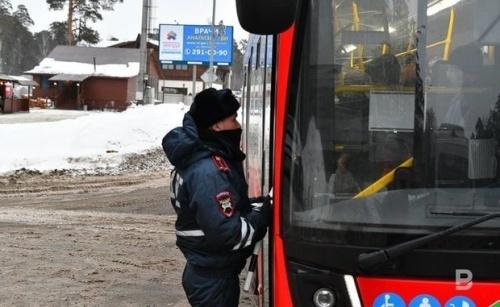 В Казани сотрудники ГИБДД провели массовые проверки автобусов1