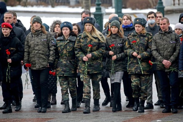 В Москве состоялась церемония возложения цветов к Могиле Неизвестного Солдата2