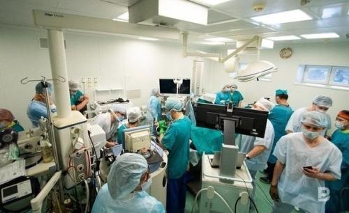 В Нижнекамске провели операцию по удалению злокачественной опухоли1
