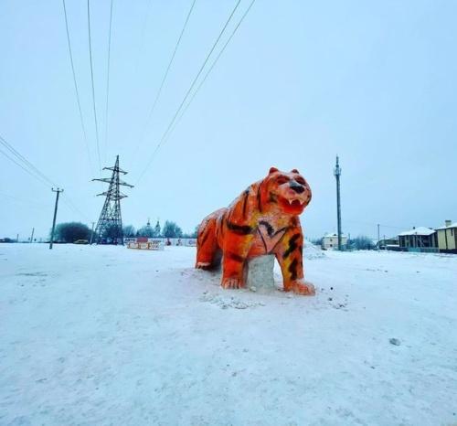 В Зеленодольске слепили 9-метрового снежного тигра1