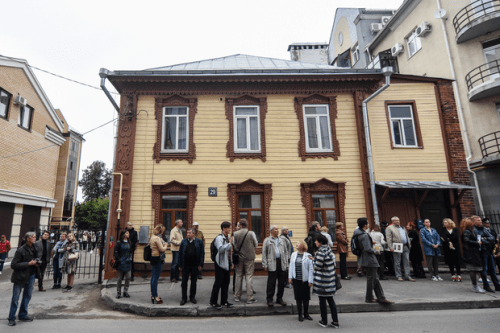 Казанцев приглашают стать 