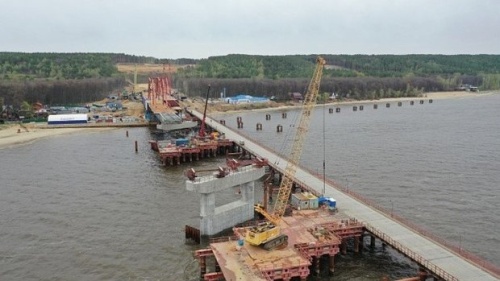 На правом берегу Волги началась подготовка к устройству пролетов моста М-121