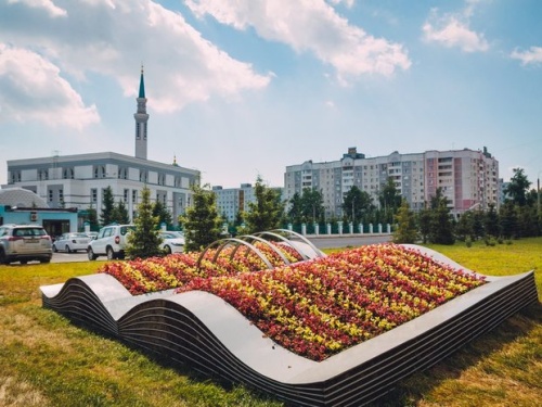 В Казани восстановят 24 объемные цветочные фигуры — фото10