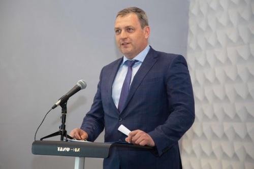 Сотрудникам «ТАИФ-НК» вручили заслуженные награды 1