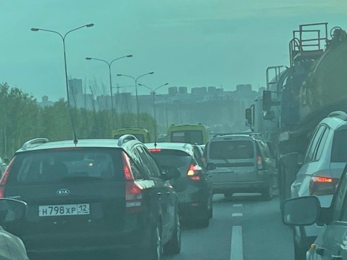 В Казани образовалась пробка из-за аварии на Мамадышском тракте1