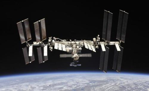 Россия начнет выходить из проекта МКС после 2024 года1