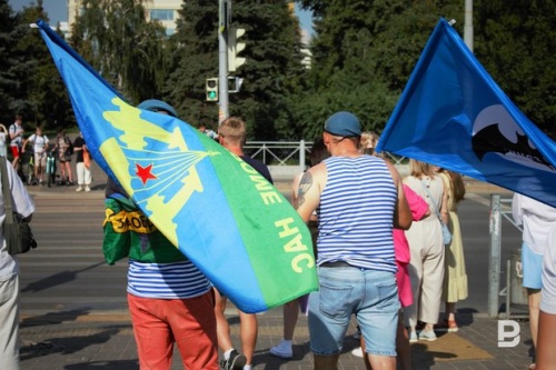 В Казани отмечают 92-ю годовщину со дня создания ВДВ1