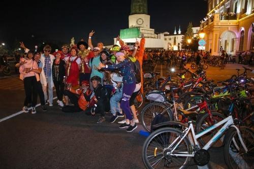 В казанском «Ночном велофесте» приняли участие более 3 тысяч человек32