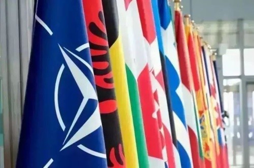 Остин: НАТО не является угрозой и не ищет конфронтации с Россией0