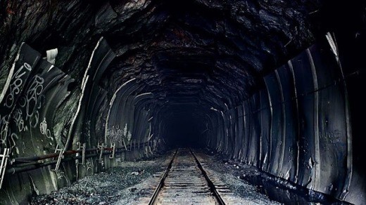 Ужасы туннеля Хусак: Множество погибших при строительстве и толпы призраков 3