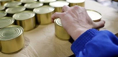 Инфекционист предупреждает о Смертельной Опасности испорченных консервов