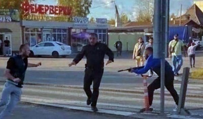 Вооруженный мужчина открыл стрельбу в Красногорске: трое ранены