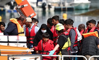 Великобритания хочет пересмотреть Конвенцию о беженцах из-за наплыва нелегалов