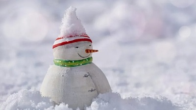 Как с ребенком слепить лучшего снеговика?