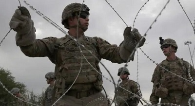 Техас Установит Колючую Проволоку на Границе