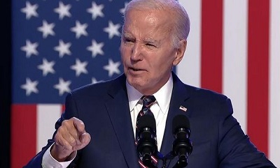 Байден обвинил Трампа в стремлении пожертвовать демократией ради власти в США