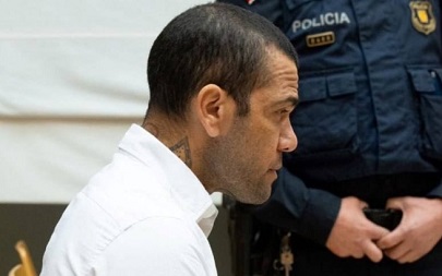 Футболист Дани Алвес приговорен к тюрьме за изнасилование