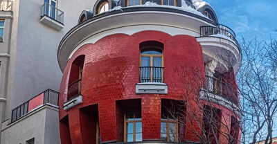 Дом-яйцо в центре Москвы: символ архитектуры или белый слон?
