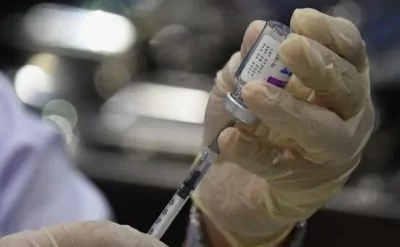 AstraZeneca признала риск тромбоза от её вакцины против COVID-19