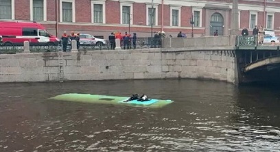 Водитель упавшего в Мойку автобуса назвал причину аварии