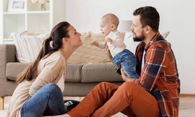 Гос поддержка семей с детьми в РФ 2024 году кому и сколько положены выплаты