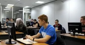 Почему важно продолжать обучение после получения диплома