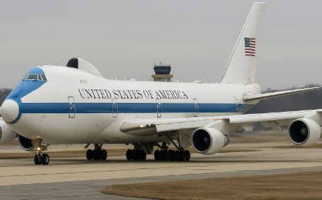 «Самолёт Судного дня» E-4B приземлился на авиабазе Эндрюс под Вашингтоном