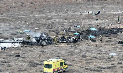Азербайджан требует от России признать вину за крушение самолёта в Казахстане