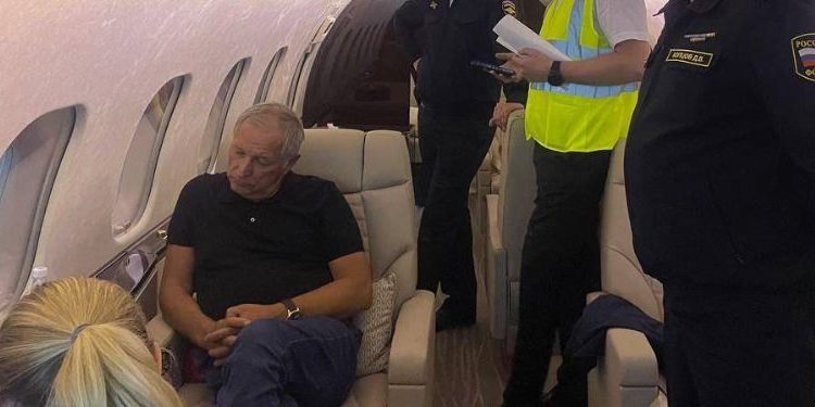 Миллиардер Константин Струков задержан при попытке вылететь в Турцию