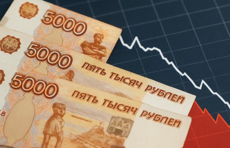 FT: Россия готовится к урезанию бюджета из-за падения нефтяных доходов