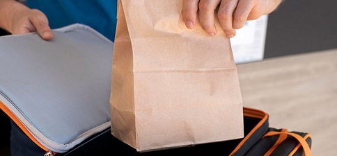 Совет улемов запретил мусульманам-курьерам возить не халяльные товары в России