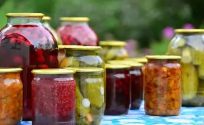 В Махачкале вспышка ботулизма из-за домашних консервов